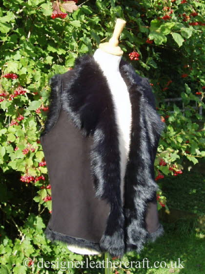 Black Toscana Shearling Gilet size 14-16 bl 23