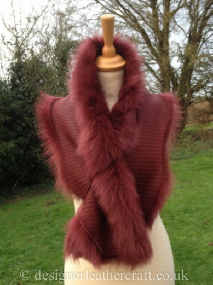 Quilt Effect Nappalan Side of the 47 inch Burgundy Nappalan Toscana Shearling Scarf