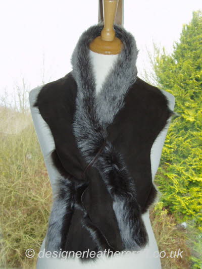 Suede Side of the 47 inch Brown Brisa Toscana Scarf