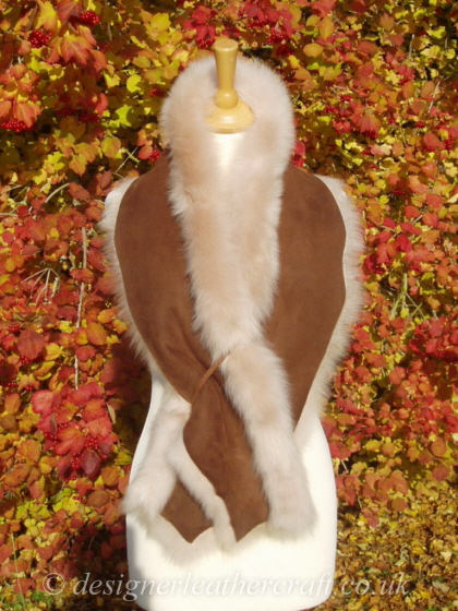 Suede Side of the 55 inch Marron Glace Toscana Shearling Scarf