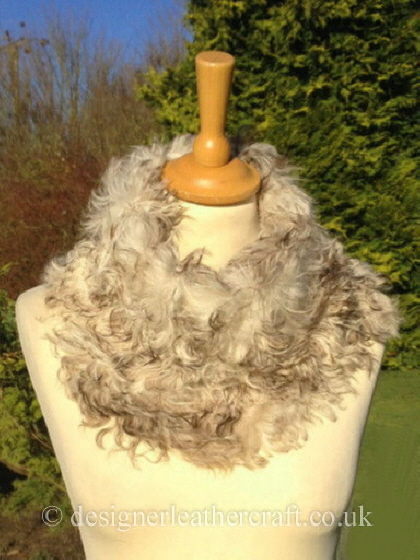 Tipped Ecru Tigrado Shearling Tippet T44 Fastens with Magnets